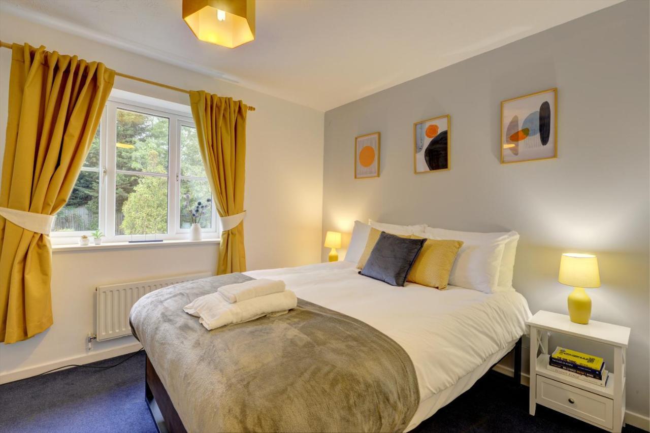 Modern 2 Bed House Sleeps 6 Southam Town Centre - Inspire Homes Ltd Eksteriør billede